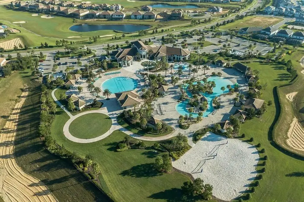 The Magic Kingdom 9Br Resort Pool Home Near Disney Davenport Holiday home